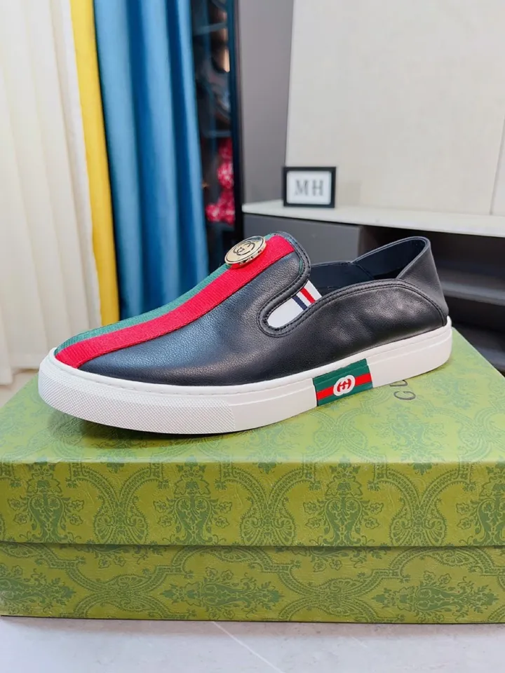Men's shoes 💰420🌹🌹GUCCI [Gucci] New high-end brand of men's shoes, the latest fashionable casual men's shoes, trendy and versatile, relaxed and sporty style, uppers imported from Italy, first-layer cowhide, genuine leather lining, and ultra-fine workmanship. Original personalized fashionable rubber wear-resistant outsole, light and comfortable on the foot, size 38-44